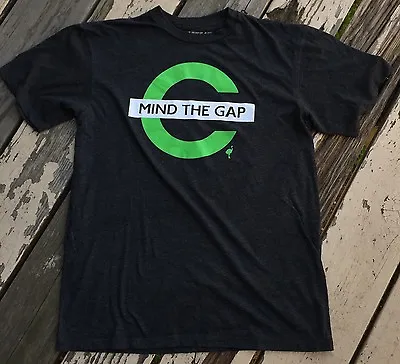 KCCO • KEEP CALM CHIVE ON • MIND THE GAP • Men's Shirt Size SMALL • $11.99