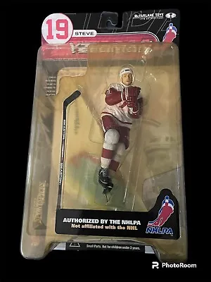 McFarlane NHLPA Steve Yzerman #19 Series Detroit Red Wings SPORTSPICKS 2000 • $15