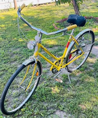 Quality Schwinn Chicago Breeze Vintage Collectible Yellow Women Bike 26  Tires  • $179