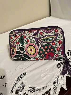 Vera Bradley VIVA LA VERA Zip-Around Wallet Checkbook Retired 2011 • $8.99