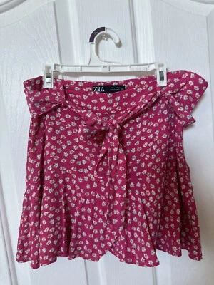 $8.40 • Buy Zara Floral Pink Skort Size L