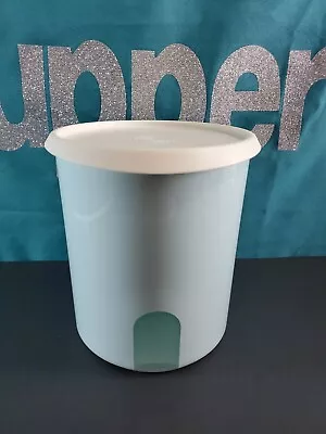 Tupperware One Touch Reminder Canister   D   17 Cup Light Blue With White Seal   • $26.99