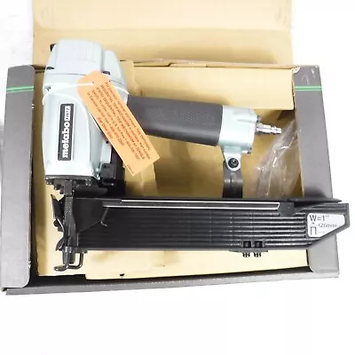 Hitachi Pneumatic 16 Ga. Wide Crown Stapler 2  Open Nose Design • $314.99