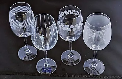 Mikasa Cheers 4 X WINE GLASSES Bubbles Vertical Lines Horizontal Swirl. • $29.99