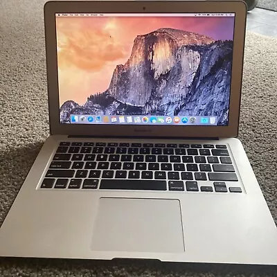 MacBook Air 13  Mid 2013 (i7 1.7GHz/8GB Ram/256GB SSD) • $45