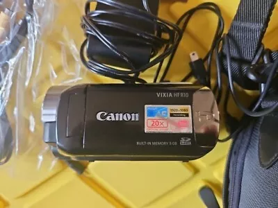 Canon VIXIA HF R10 Full HD 1080p Camcorder Black 20x Zoom ALL  Equipment In Bag. • $130