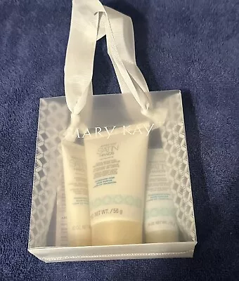 Mary Kay MINI SATIN HANDS  FRAGRANCE FREE  Gift Bag Pampering Set-3 Products • $10