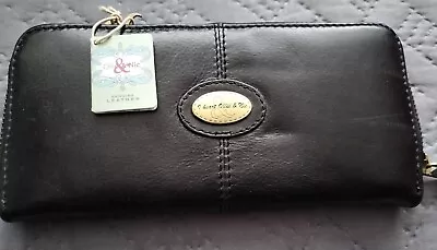 Ollie And Nic Black Leather Purse • £9