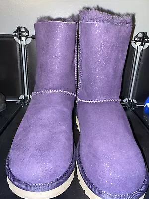 Uggs • $100