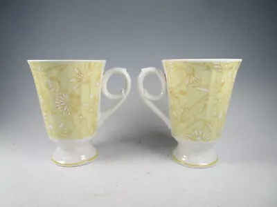 Villeroy & Boch MY GARDEN DAISY Yellow Flower Coffee Pedestal Mug SET 2 • $29.50