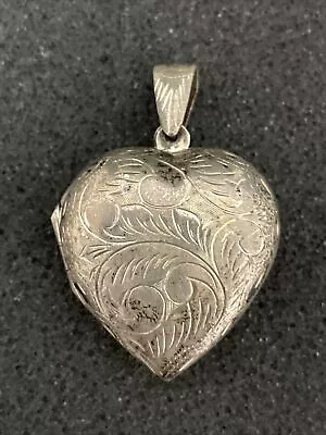 Vintage 925  Sterling Silver Etched Heart Locket Pendant • $15