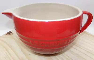 Le Creuset Stoneware Round Batter Mixing Bowl 2 Qt. Handled Red • $30