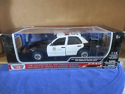 Motormax 1:18 Ford Crown Victoria LAPD Los Angeles Police Oval Vista Light Bar • $99.99