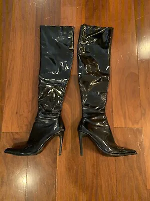 Hot Topic Black Patent Women’s Knee High Boots 4 Inch Heel  Size 7 • $25