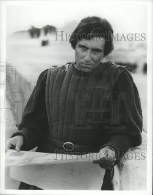 1985 Press Photo Gabriel Byrne-actor - Spp68551 • $19.99
