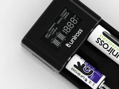 UNiROSS COMPACT FAST SMART LCD Li-ION/NiMH CHARGER 4 X AA 2700 MAh Batteries • £13.99