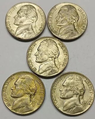 5 Jefferson Nickels 1942-P 1943-P 2-1944-P 1945-P • $4.01