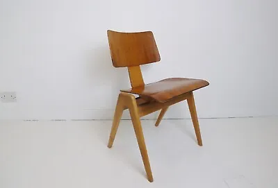 £425 • Buy Stunning Vintage Robin Day Hille Hillestak Chair