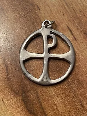 Vintage Peace Sign In Circle Silver Tone Charm Pendant Jewelry 1 1/4  • $9.95