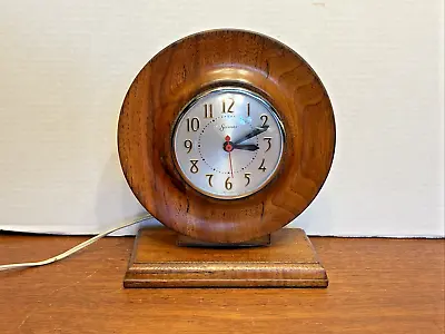 Vintage Sessions Round Turned Wooden Desk Clock MCM Model W PARTS OR REPAIR • $39.99