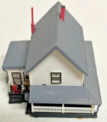 Bachmann N Scale Item # 55-7202 Farm House • $21.95