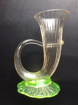 £4.99 • Buy Victorian UV Green / Clear Glass Cornucopia Horn Of Plenty 14cm Glass Vase GLOW