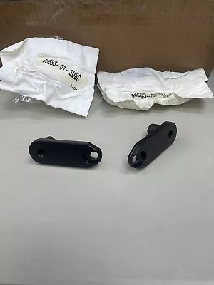 $149 • Buy Harley-Davidson Vrod V-Rod Vrsca Vrsc Saddlebag Shock Mount Bracket 90555-01
