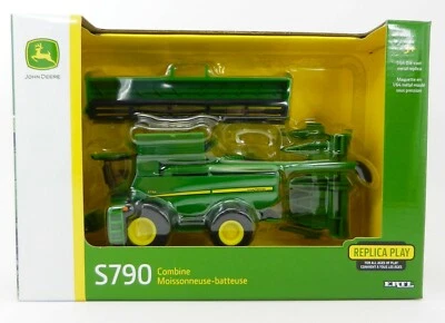 $54.99 • Buy 2018 ERTL 1:64 JOHN DEERE Model S790 COMBINE W/GRAIN & FOLDING CORN HEAD *NIB*