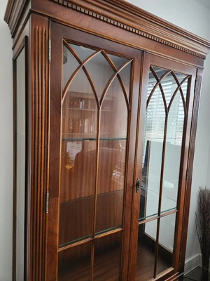 £40 • Buy Display Cabinet With Glass Doors Used