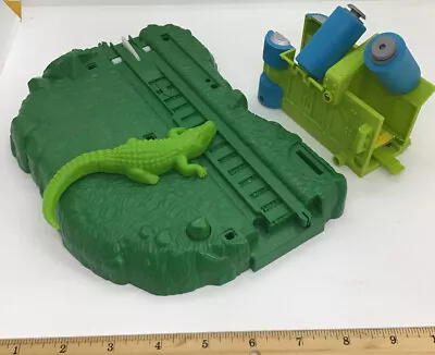 Thomas The Train Playset 2012 Guliane Mattel Reptile Park Snapping Alligator • $12.99