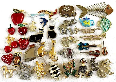 $19.99 • Buy 37 Pc Vintage Figural Pin Lot Frogs Cats Dogs Turtles Fish Elephants Guitar Bird