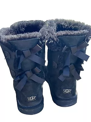 Ugg Bailey Bow Boots Women’s Size 9 Pre Owned Australia Booties Uggs Sheepskin • $24.99