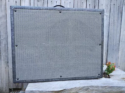 1966 Supro Thunderbolt Vintage Tube Guitar Amp 1x15 Model S6420 W/ Jensen C15P • $1050