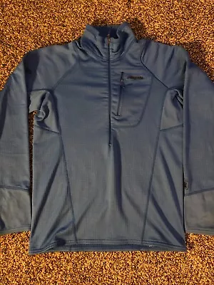 Patagonia Men's R1 Pullover MEDIUM Blue 1/2 Zip Tech Fleece Hiking Layer 40108 • $35