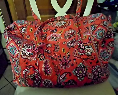 Vera Bradley Large Duffel In Call Me Coral • $45