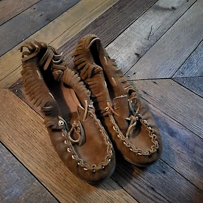 Minnetonka Moccasins Size 9 Women Suede Leather Fringed 252 1173904 • $18.32