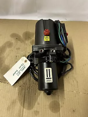 Volvo Penta SX / OMC Cobra Trim / Tilt Hydraulic Trim Pump 3860879 • $250