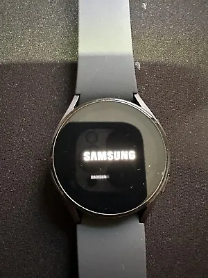 Samsung Galaxy Watch 5 40mm GPS + WiFi + Cellular Unlocked R905 - Very Good • $190