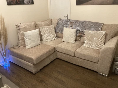 £210 • Buy Brand New Beige Chenille Left Hand Corner Sofa 