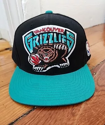 Vintage Vancouver Grizzlies Mitchell & Ness  NBA Snapback Black Green Hat Cap • $25