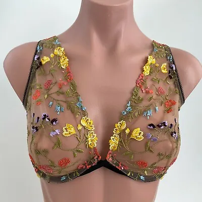Victoria's Secret Dream Angels Floral Embroidered Unlined Plunge Bra  34DD  NWT • $23.99