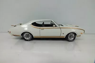 1969 Oldsmobile Hurst Olds ERTL 1:18 Die Cast • $46.50