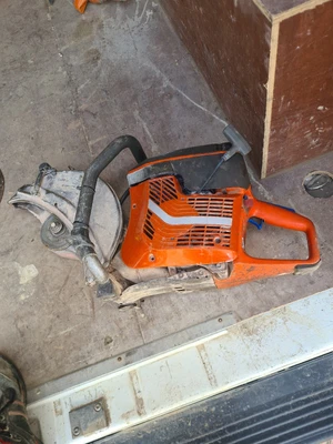 £75 • Buy Husqvarna 12 Inch Petrol 2-Stroke Disc Cutter