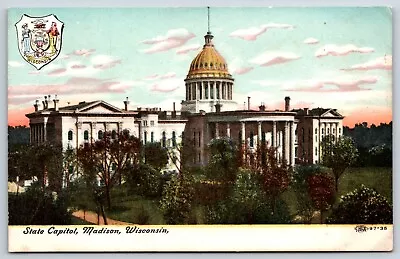 Postcard State Capitol Madison Wisconsin Unposted • $5.50