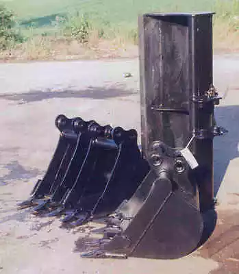 £360 • Buy 2 To 3 Ton Mini Excavator Digging And Ditching Buckets All Makes And Models