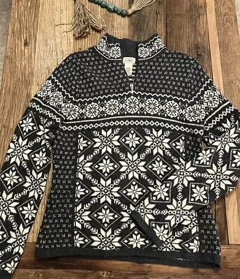 Vintage LL Bean Women’s Med Henley Nordic Snowflake Birdseye Gray/White Sweater • $26.99