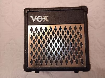 Vox DA5 Classic Digital Amp With FX (Black) • $109