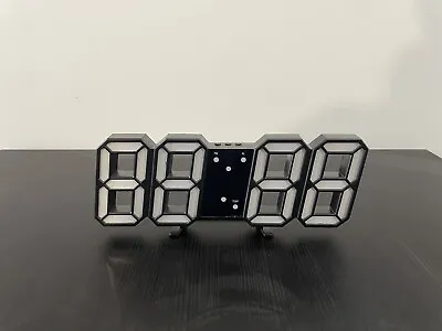 3D LED Clock | USB Desk/Office Table Clock • £8.99