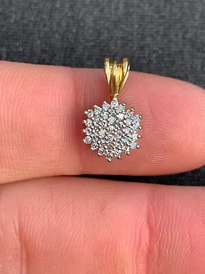 18ct Gold Diamond Cluster Pendant • £5.50