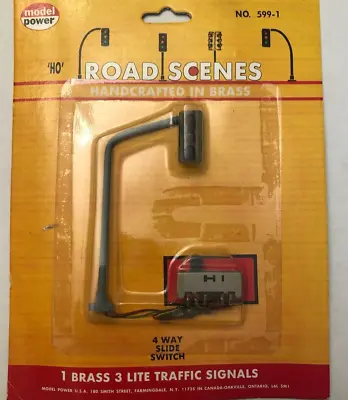 Model Power 599-1 HO Road Scenes - 3 Light Traffic Signal With 4 Way Switch • $19.99